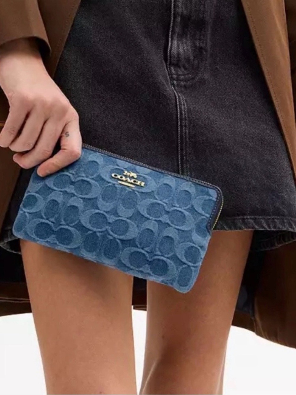 Coach Denim Blur Signature Zip Wallet with Gold Logo NWT
